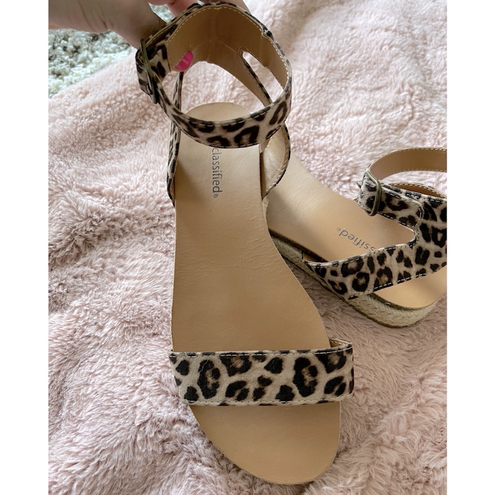 Leopard print🐆 Wrap around ankle sandals